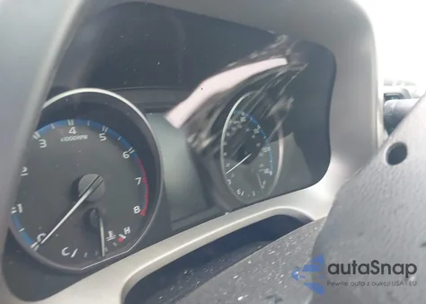 2017 Toyota Rav4 Xle z USA, uszkodzony, nr VIN 2T3WFREV0HW326521